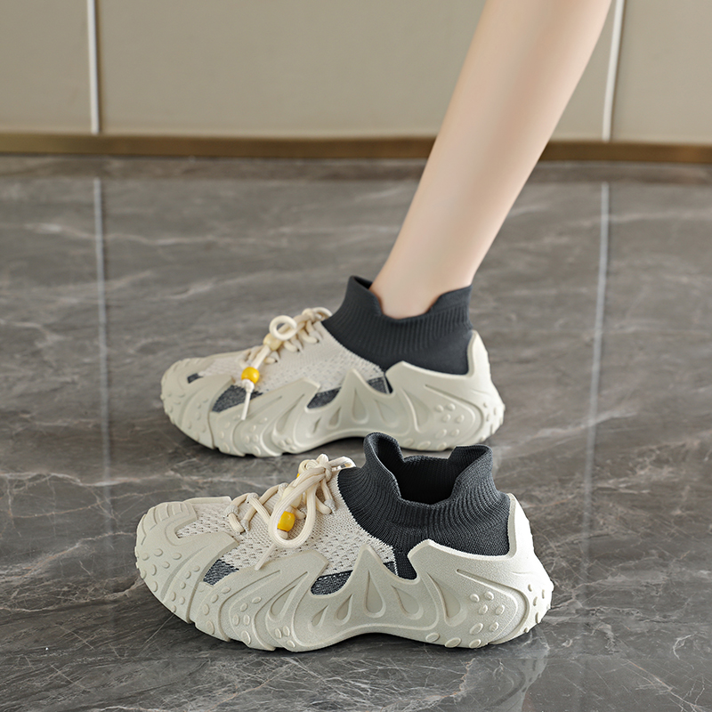 Hot Selling Sports Summer New  - огляд і ціна Running Shoes Lightweight